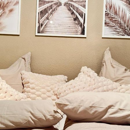 Zwei Zimmer Natur Und Luxus Ferienwohnung Mit Garten Schmilau Exteriör bild